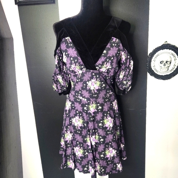 Ted Baker Dresses & Skirts - Ted Baker Black and Purple Dress